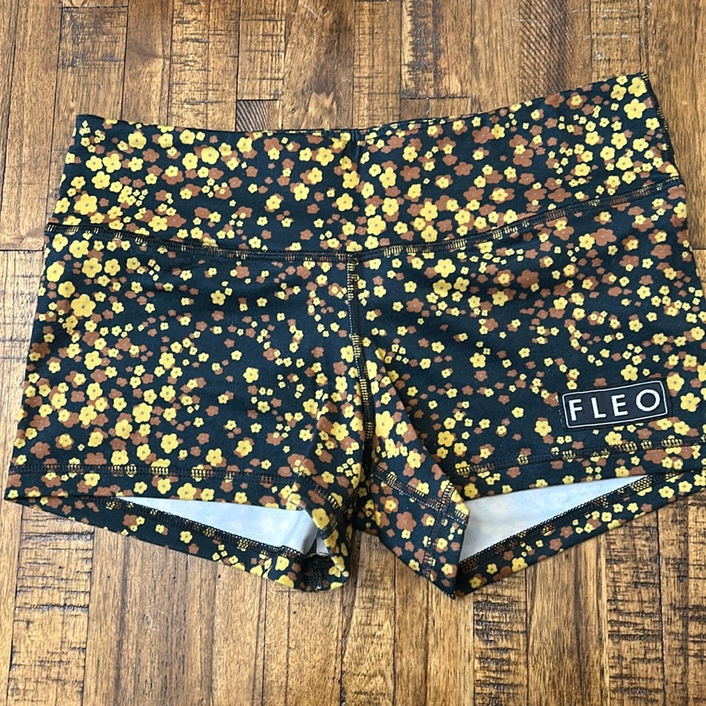 FLEO shorts 3.25 single lined - size M
